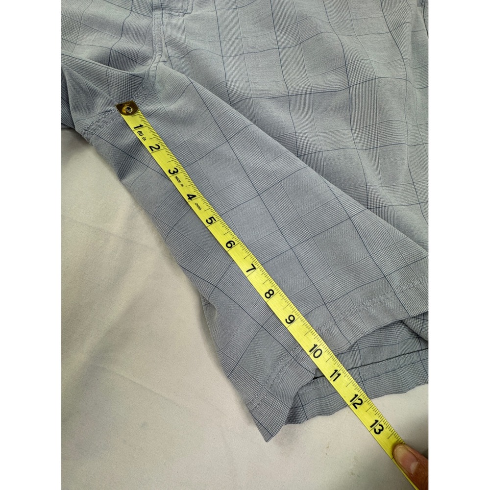 TravisMathew Grey Plaid Golf Shorts Mens 36 Performance Stretch Flat Front - Picture 4 of 13